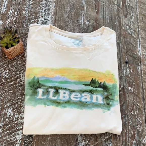 LL Bean short sleeve T-shirt EUC - Picture 1 of 3